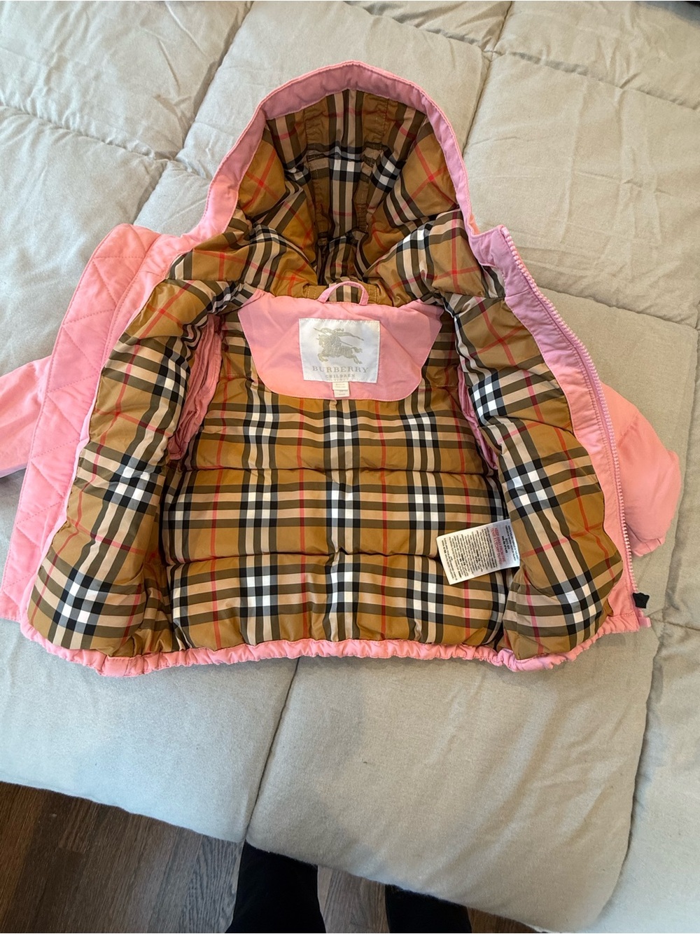 Burberry Pink Puffer Hooded Coat with Plaid Lining - Picture 4 of 4
